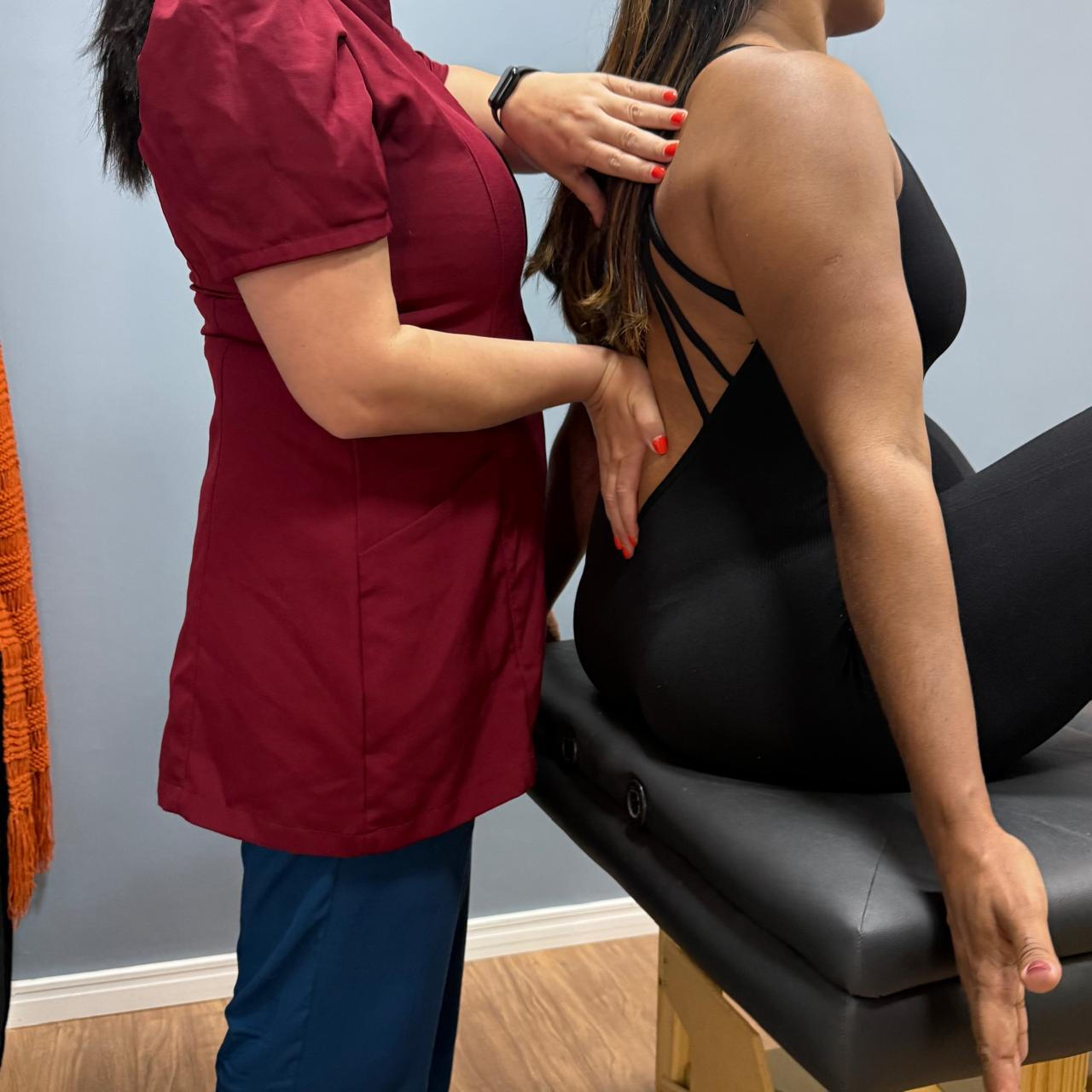 Instituto de Fisioterapia Hellen Caroline pilates, fisioterapia, RPG, palmilhas, massagem, drenagem linfática, liberação miofascial, acupuntura, ventosaterapia, disfução ATM no Brooklin zona sul de São Paulo