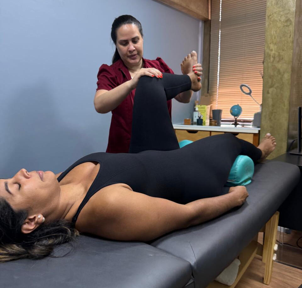 Instituto de Fisioterapia Hellen Caroline pilates, fisioterapia, RPG, palmilhas, massagem, drenagem linfática, liberação miofascial, acupuntura, ventosaterapia, disfução ATM no Brooklin zona sul de São Paulo