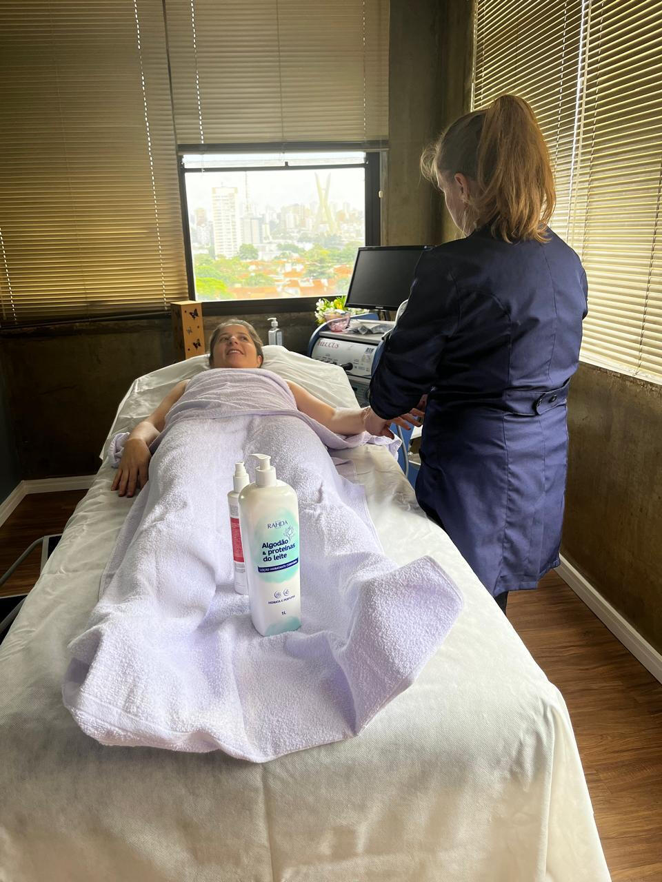 Instituto de Fisioterapia Hellen Caroline pilates, fisioterapia, RPG, palmilhas, massagem, drenagem linfática, liberação miofascial, acupuntura, ventosaterapia, disfução ATM no Brooklin zona sul de São Paulo