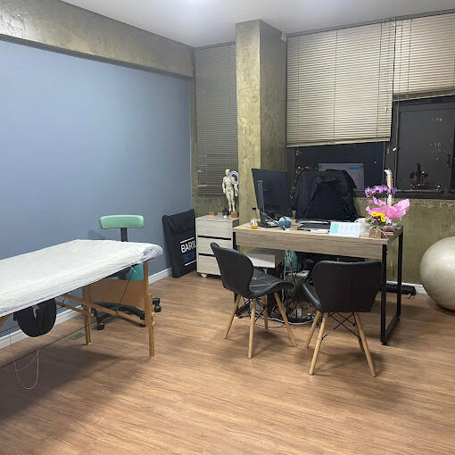 Instituto de Fisioterapia Hellen Caroline no Brooklin zona sul de São Paulo Instituto de Fisioterapia Hellen Caroline pilates, fisioterapia, RPG, palmilhas, massagem, drenagem linfática, liberação miofascial, acupuntura, ventosaterapia, disfução ATM no Brooklin zona sul de São Paulo